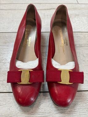 Salvatore Ferragamo Vara Red Leather Flats Size 6.5 C – Made in Italy